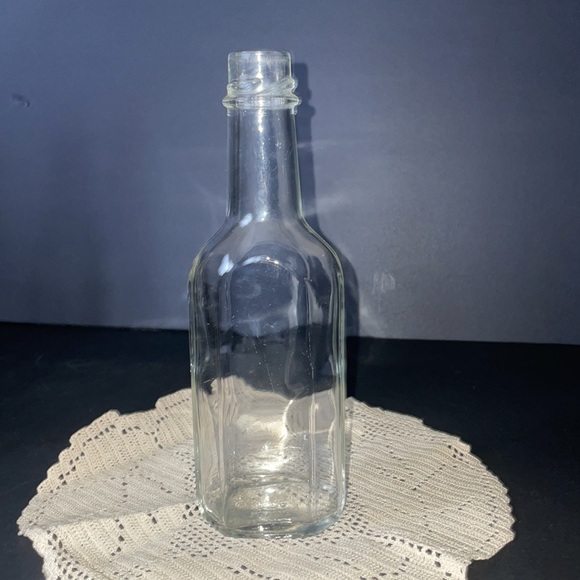 Two Vintage Heinz Glass Ketchup Bottles Canada Collectibles Prop Decor - Picture 8 of 12